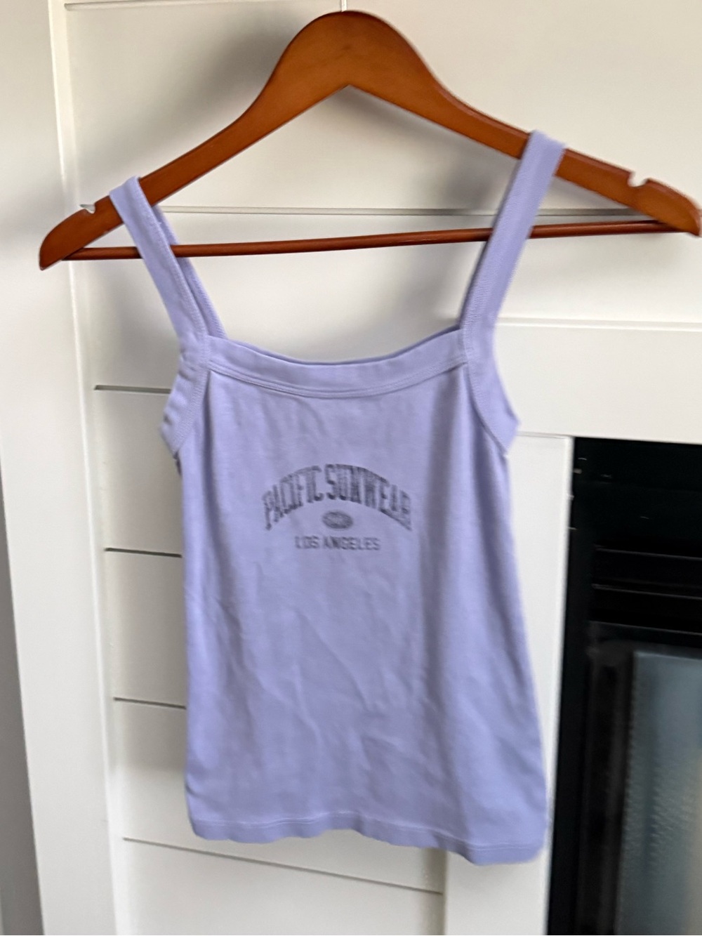 Lavender women’s  Graphic Tank Top - Pacific Sunwear Los Angeles size Small